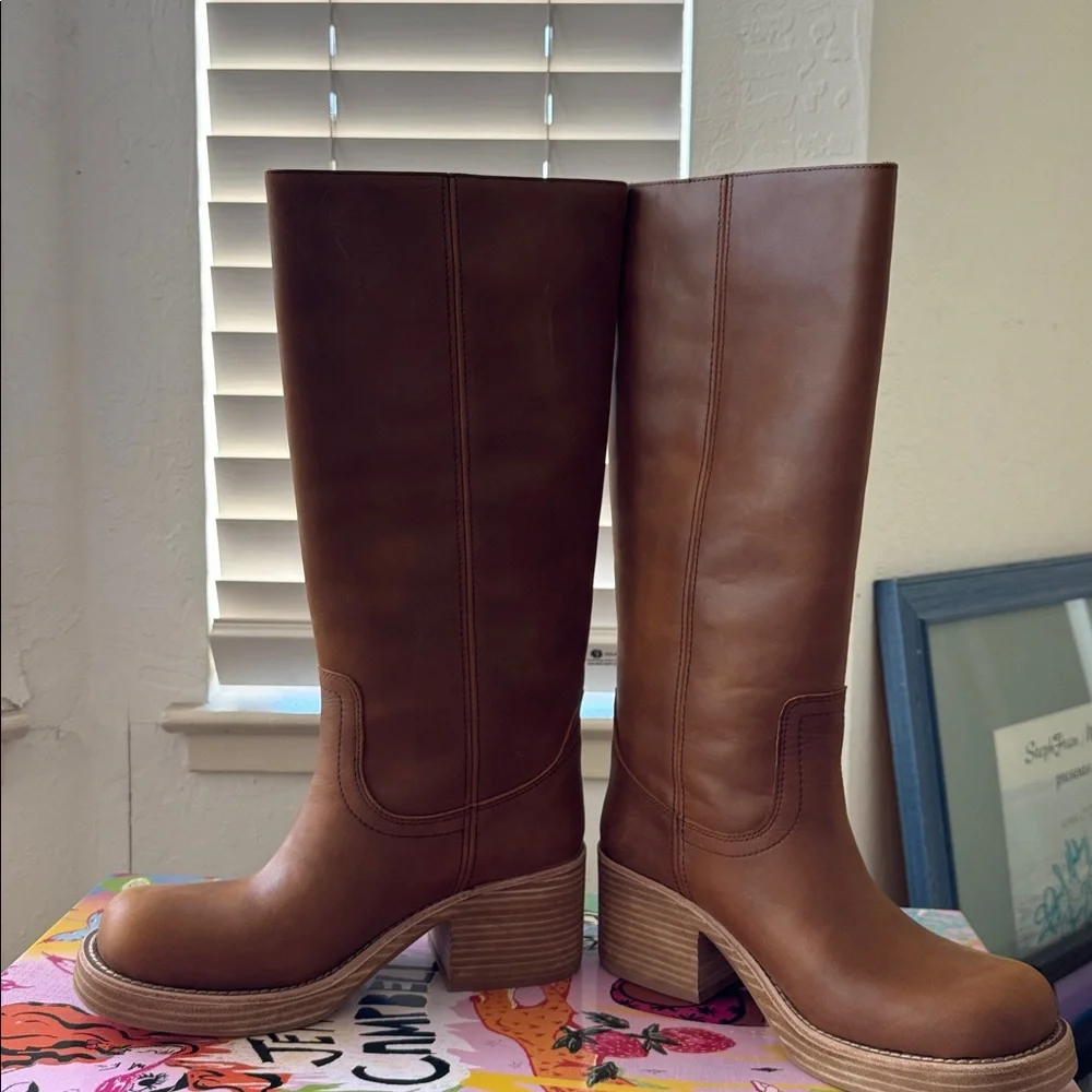 Jeffrey Campbell Reflect-TN Boots. 7. - Picture 7 of 9